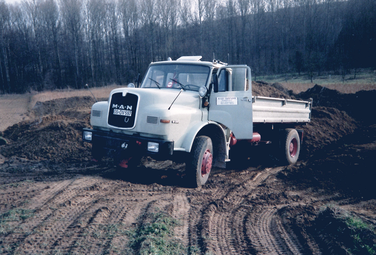 erster LKW
